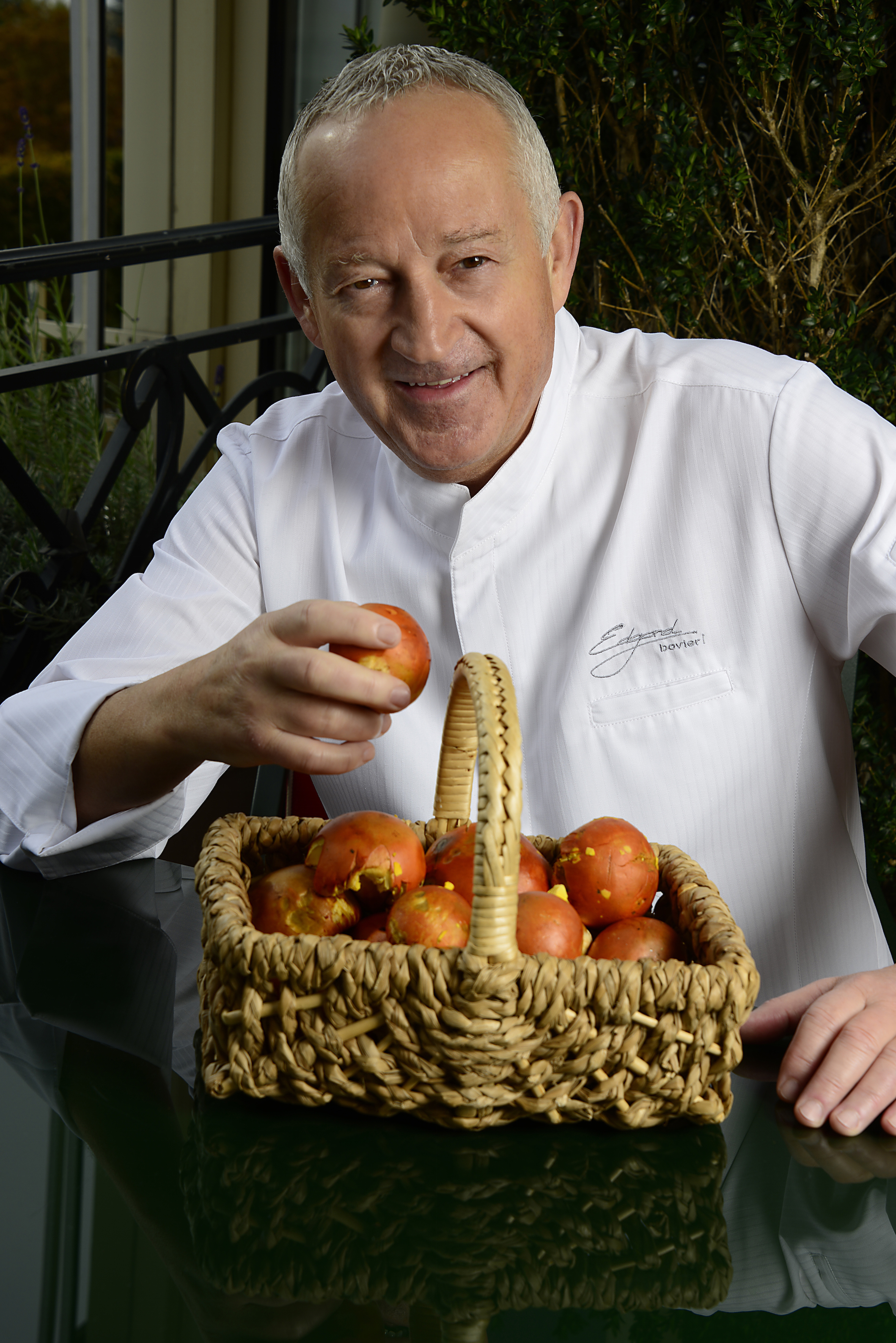 Chef Edgard Bovier et légumes