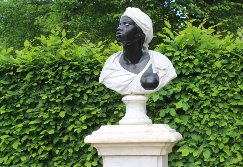 Potsdam château de Sans-Souci jardin statue noire