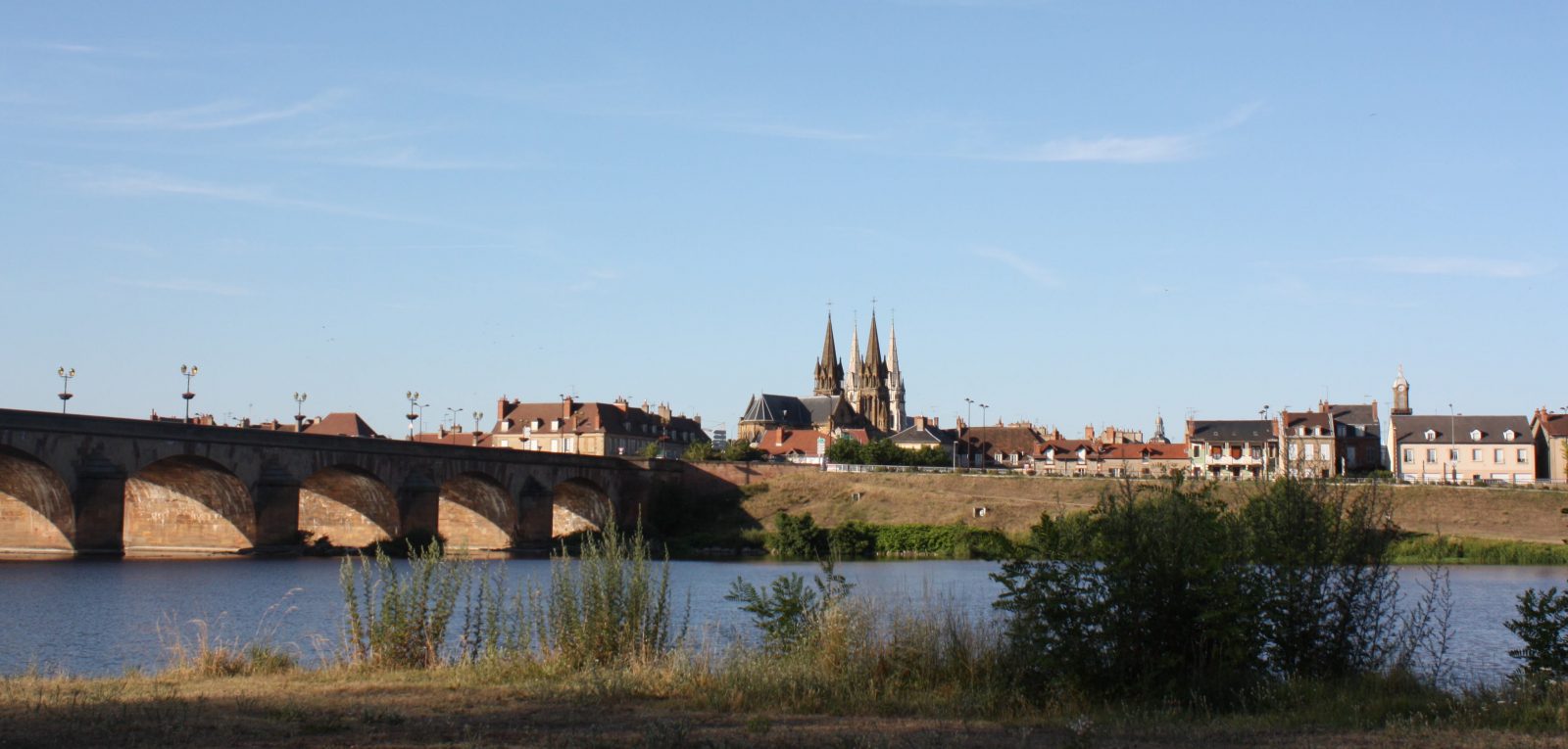 vue moulins- Allier -et-pont-Régemortes 