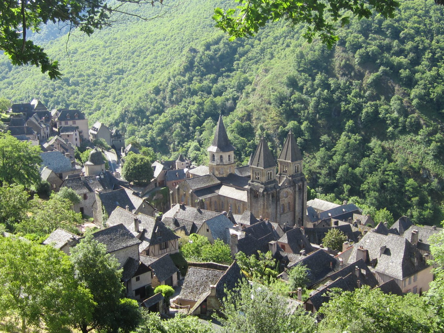 Aveyron vue de Conques