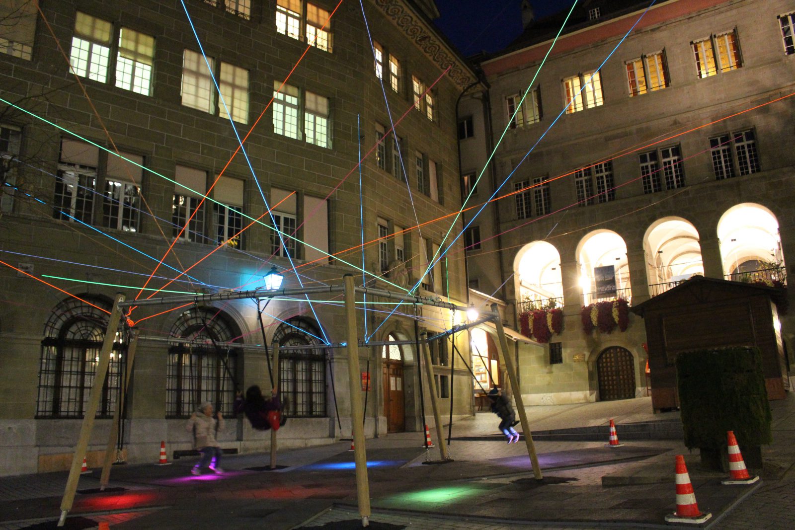 Lausanne Lumières 2016 balançoires lumineuses