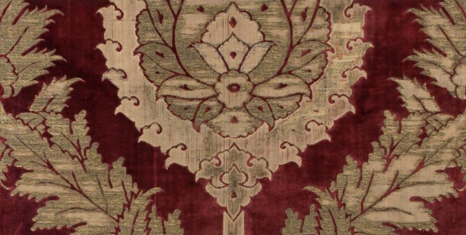 Laize à décor de compartiments à fleuron, Turquie, XVIe siècle