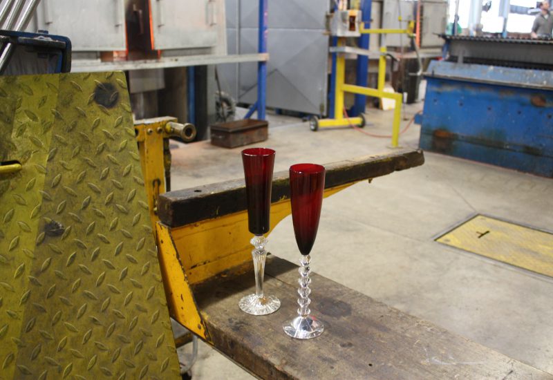 baccarat-manufacture - verres rouges photo françoyse Krier