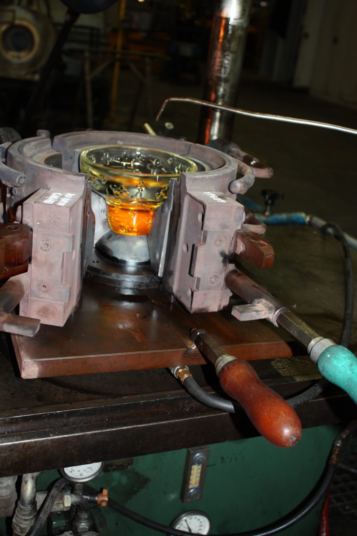 baccarat-manufacture - fabrique couvercle verre photo françoyse Krier