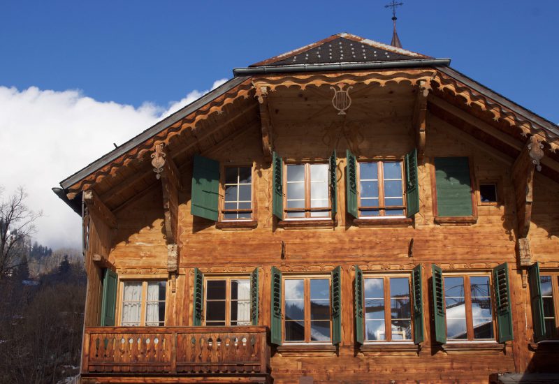 Saanen chalet avec lyre
