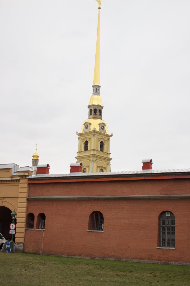 saint Petersbourg forteresse Saint Pierre-et-Paul la flèche