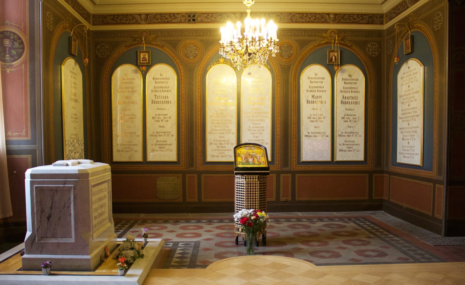 saint Petersbourg cathédrale Saint Pierre-et-Paul sépulture des Romanov