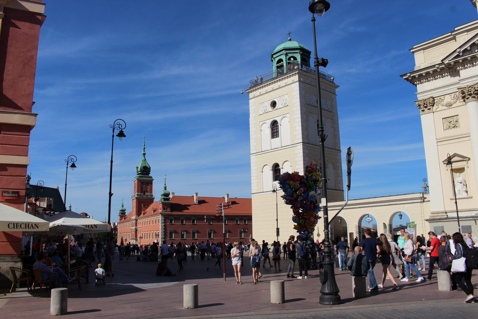 Pologne varsovie Zamek Królewskipalis royal et église ste Anne