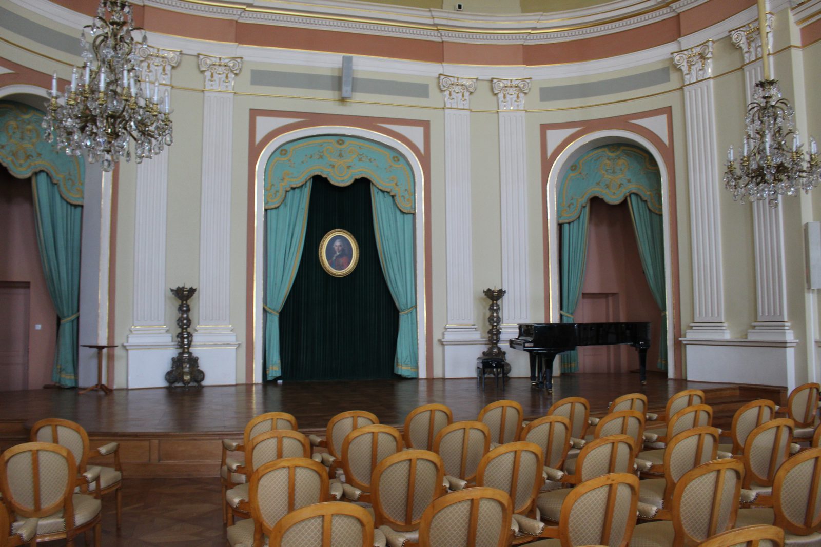 Pologne Varsovie château royal salle de concert
