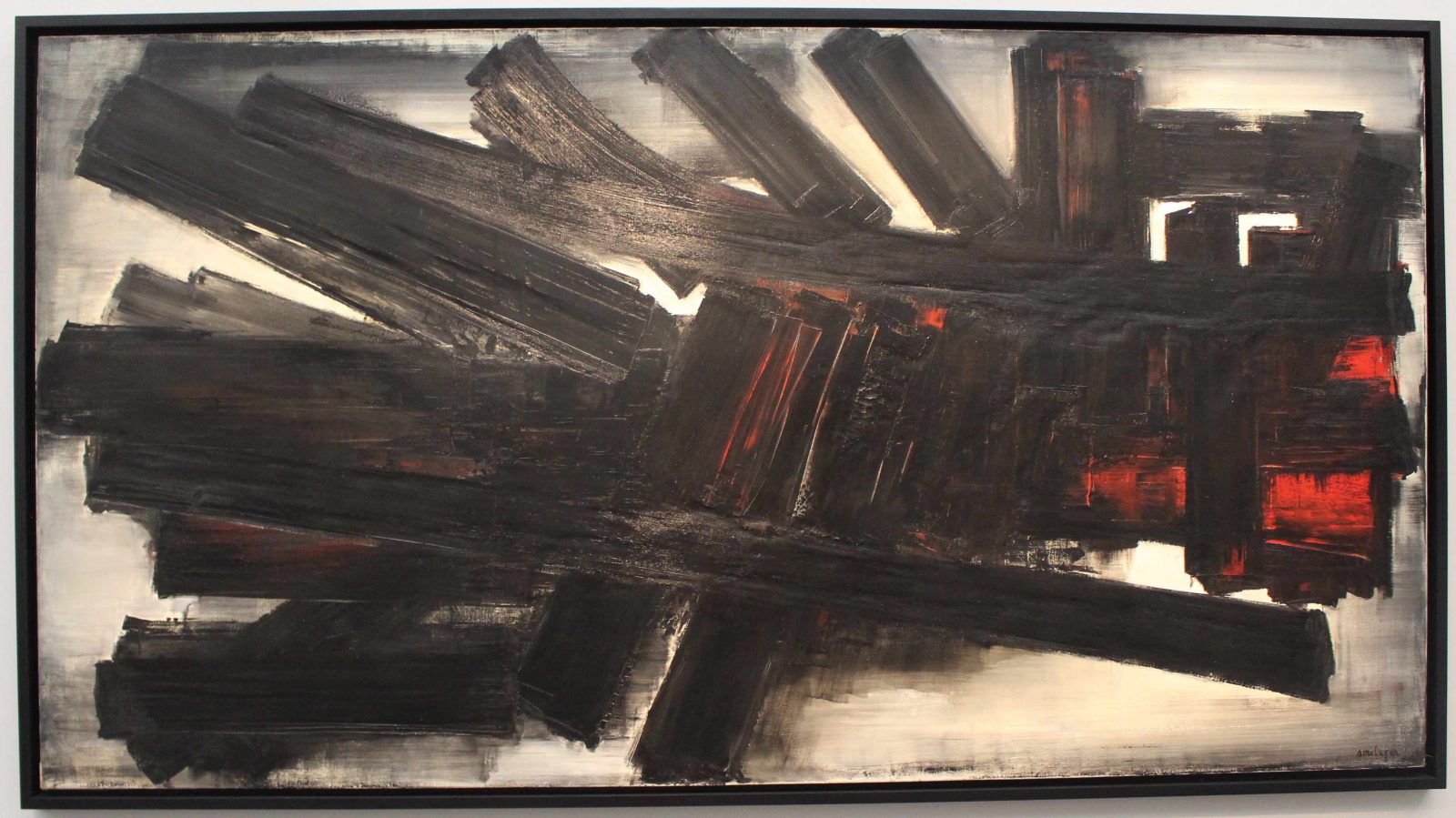 Rodez musée Soulages oeuvre noir / rouge