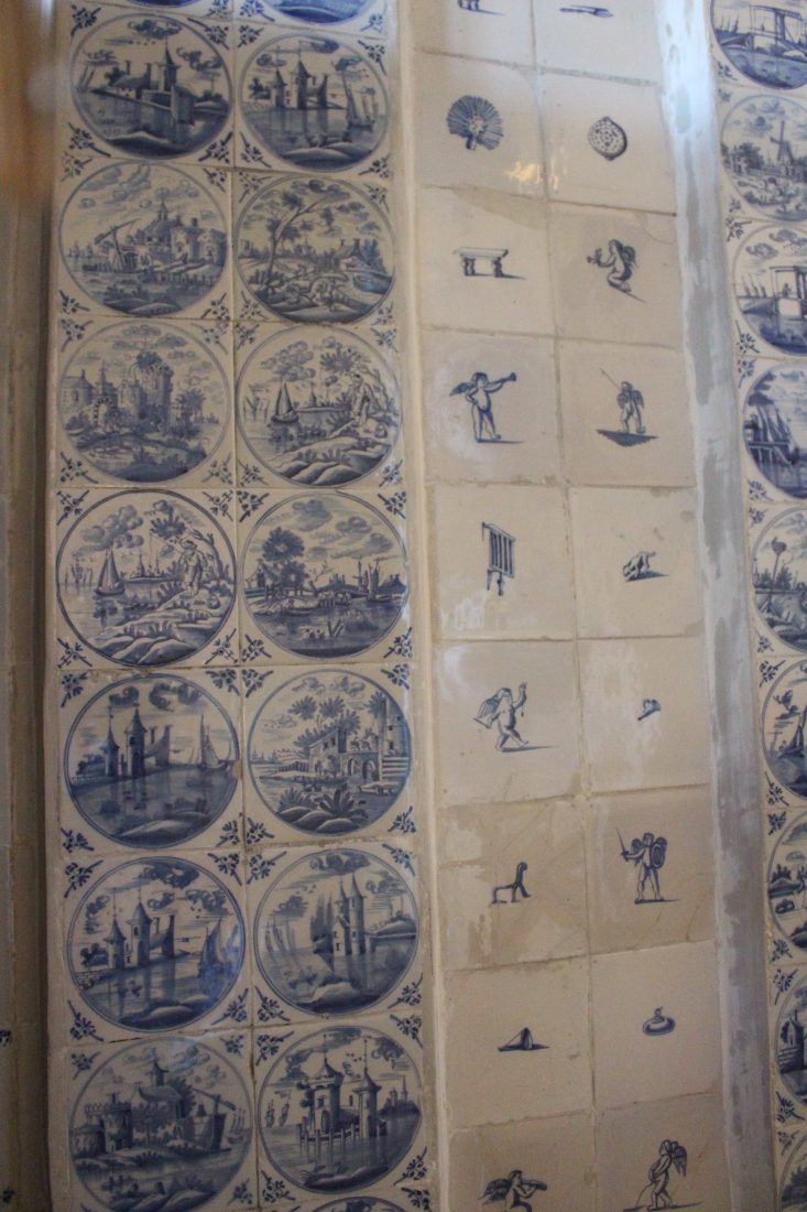 PALAIS MENCHIKOV détail des carreaux de faïence