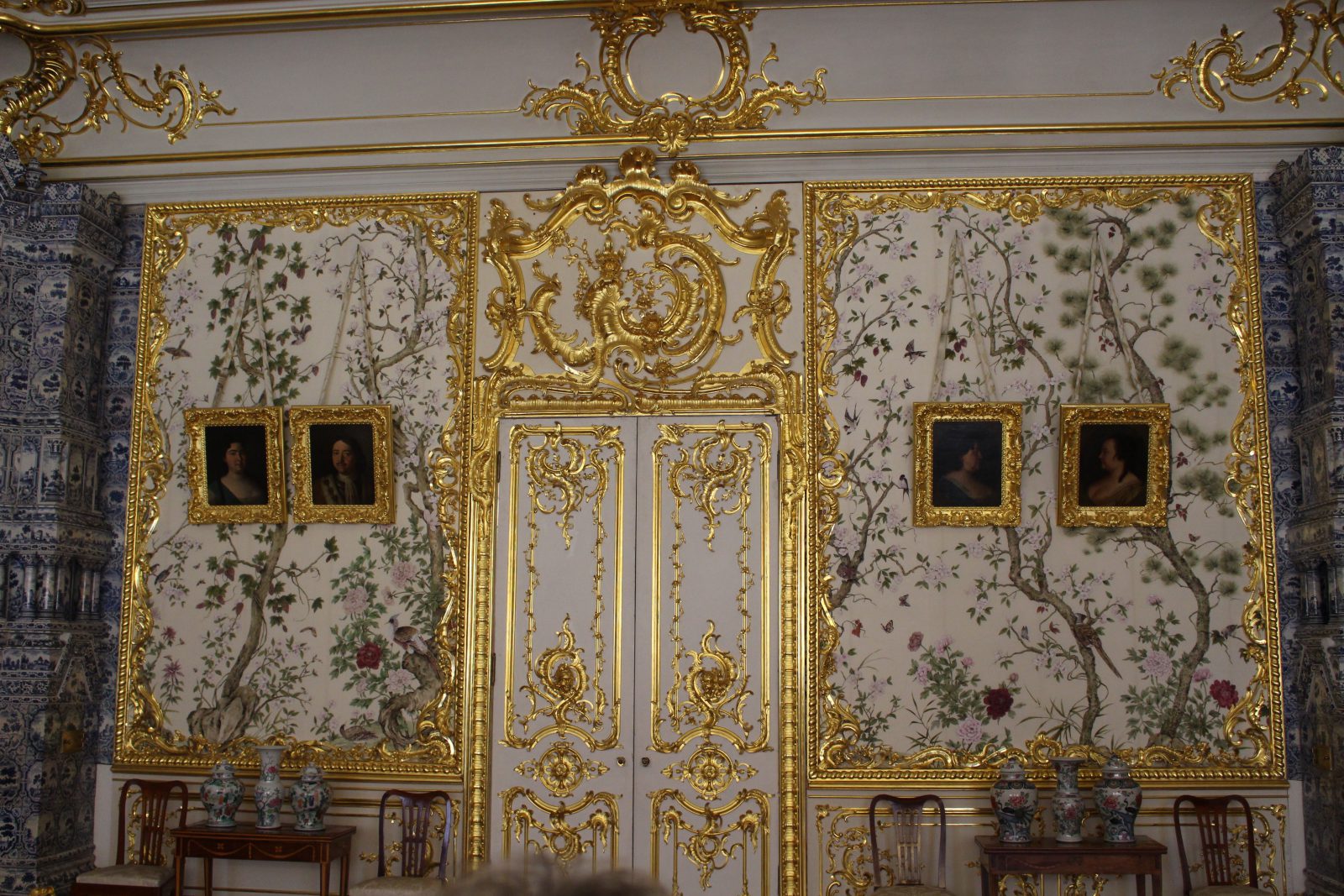 Russie - Tsarskoïé Selo salle avec dorures