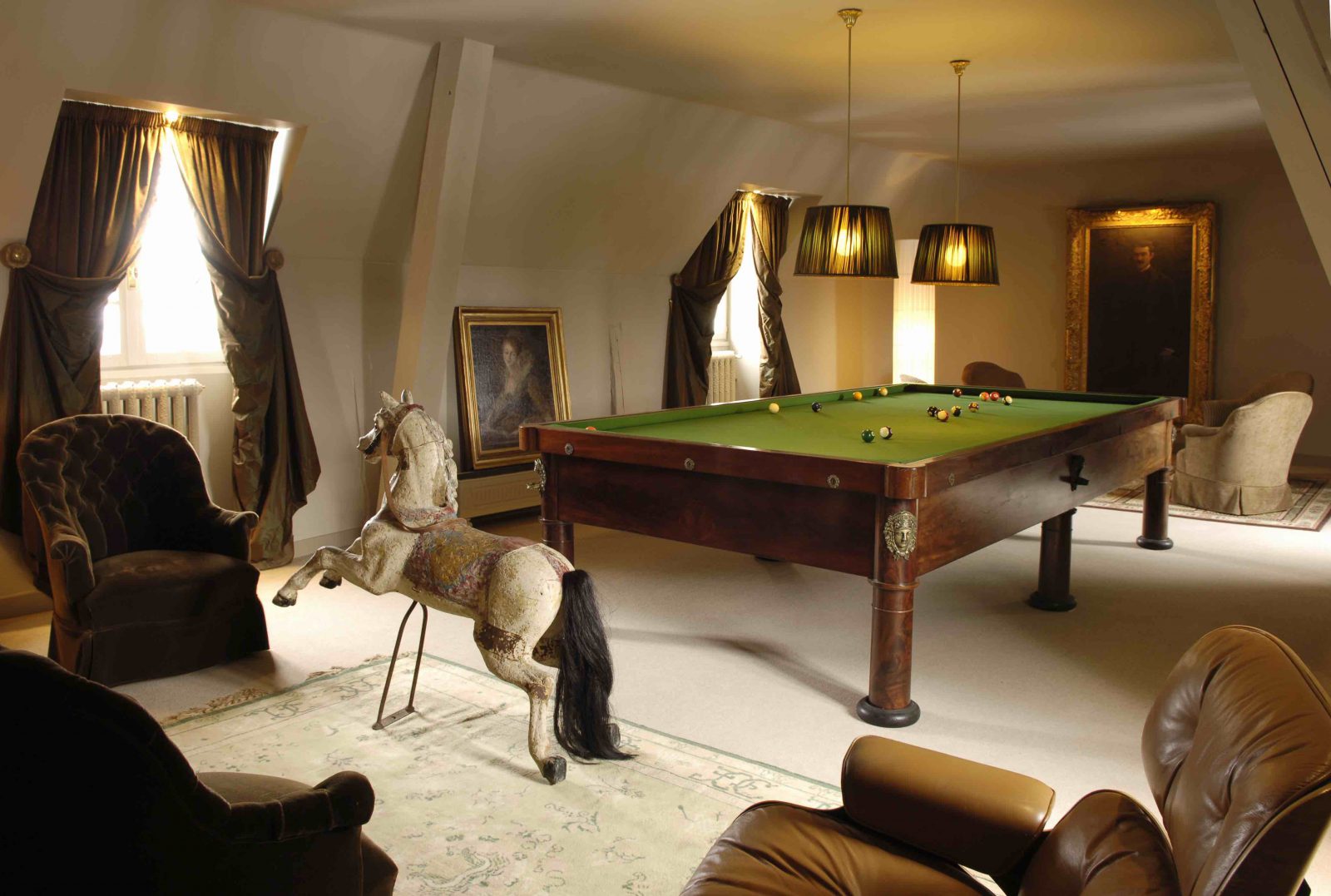 Aveyron Onet -le-Château Château de Labro salle de billard