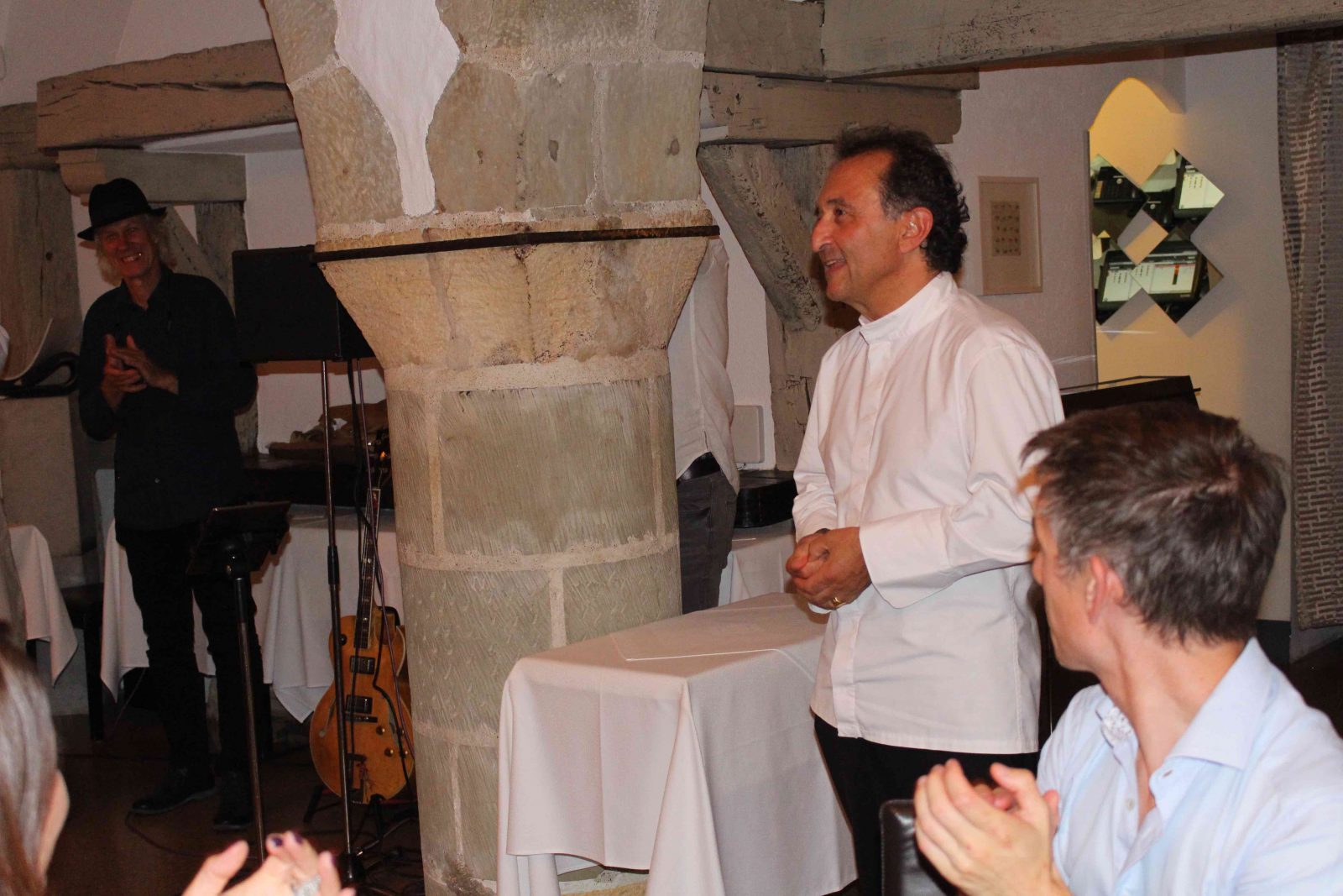 Cossonay 35 ans Le cerf applaudissements pour Carlo Crisci