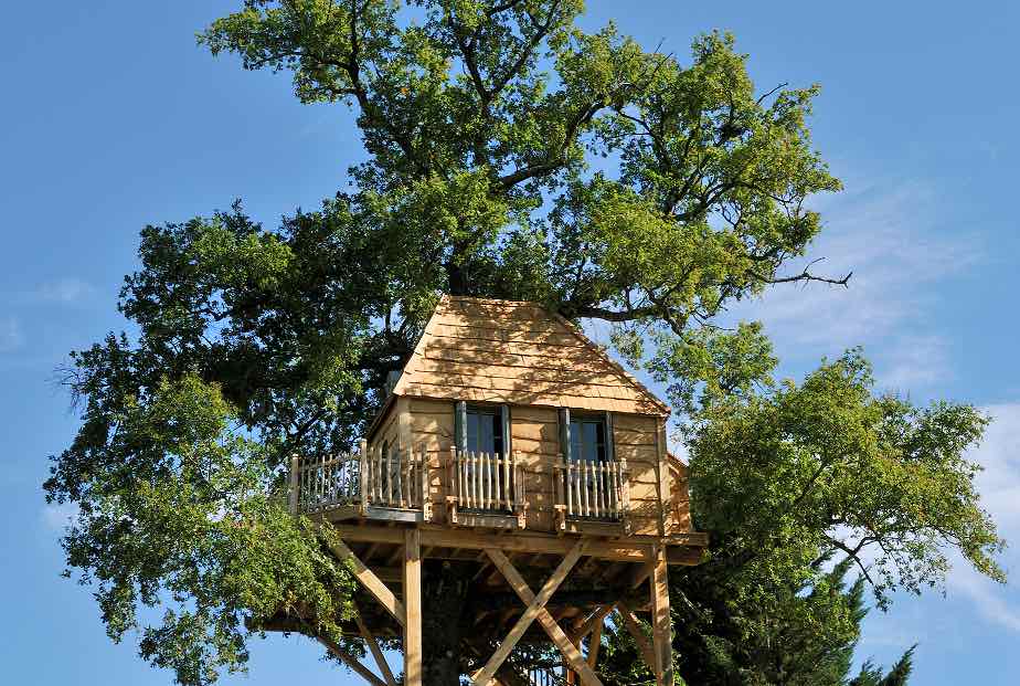 Aveyron Château Labro Onet -le-Chateau La Canopée cabane dans les arbres