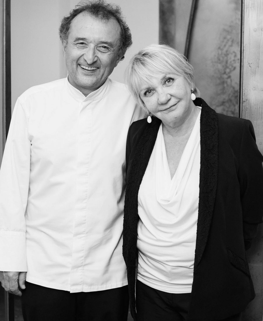 Cossonay 35 ans Le cerf Carlo Crisci et sa femme Christine