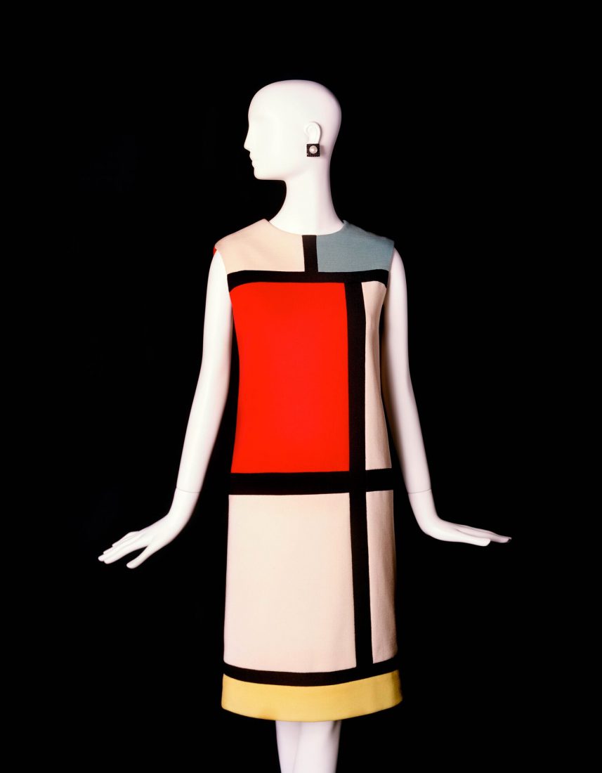 Musée Yves Saint Laurent Paris robe Mondrian / Luc Castel