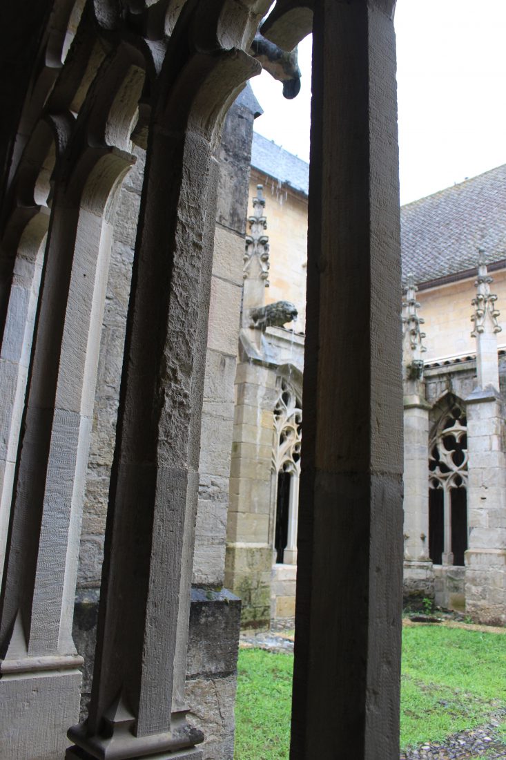 Villefranche-de-Rouergue Chartreuse Saint-Sauveur partie du cloître
