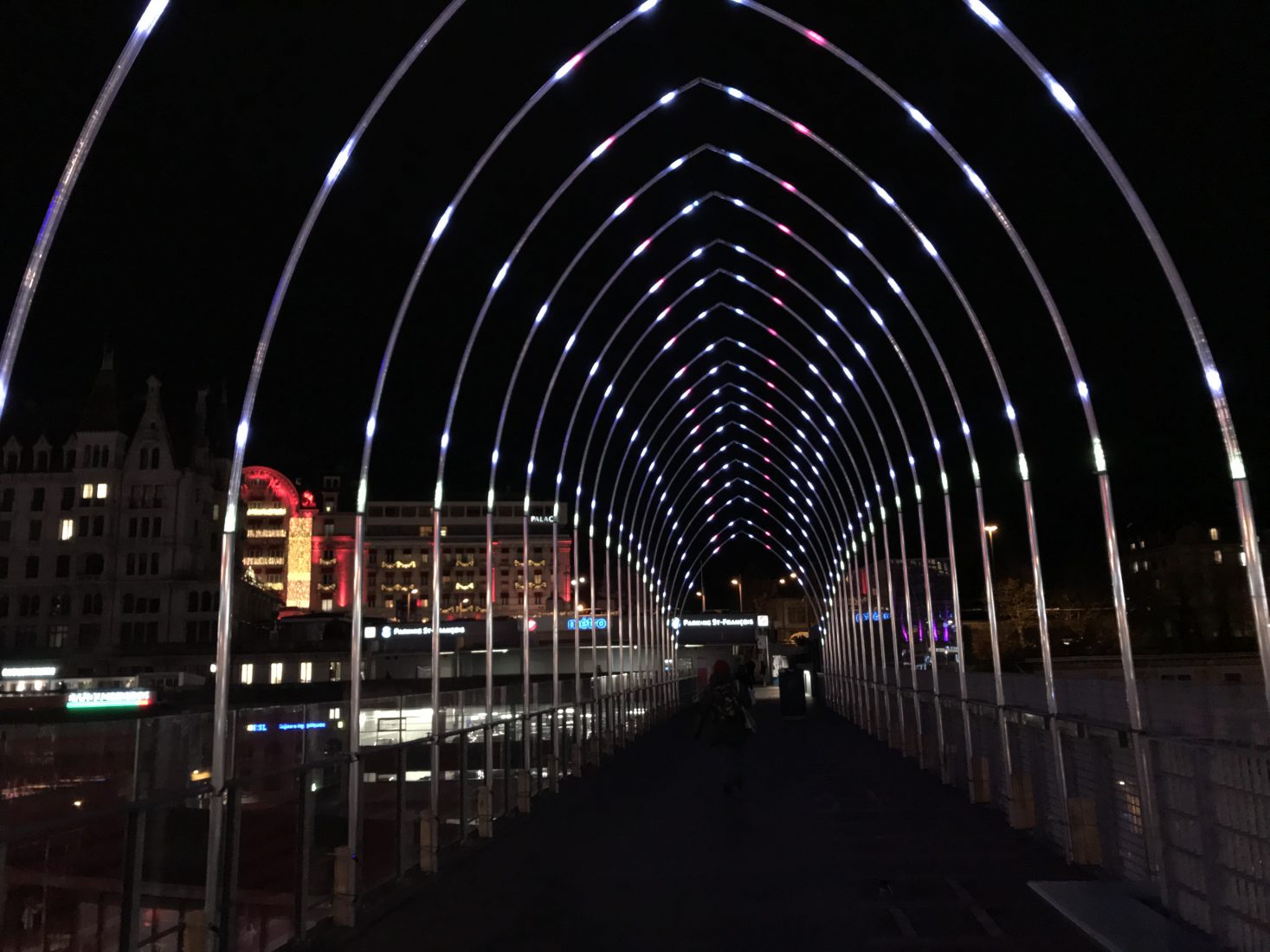 Lausanne noël 2017 illuminations Arche 