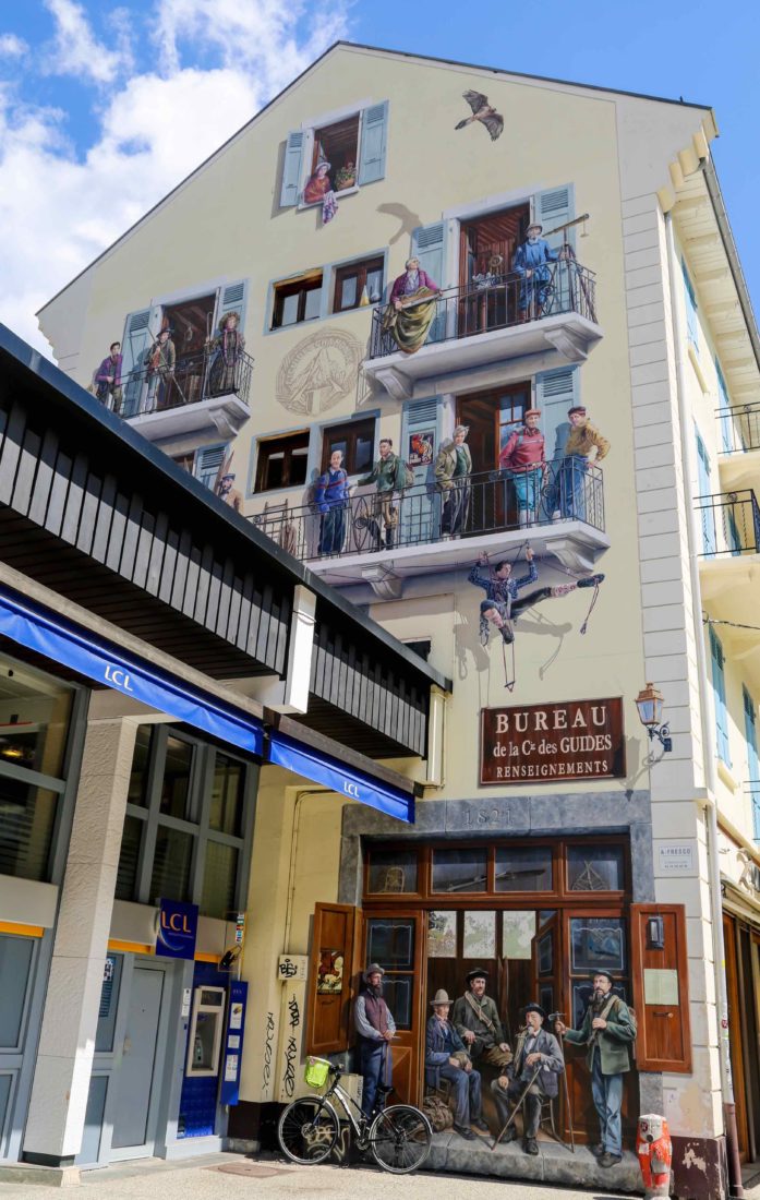 Chamonix grand fresque en l'honneur des guides