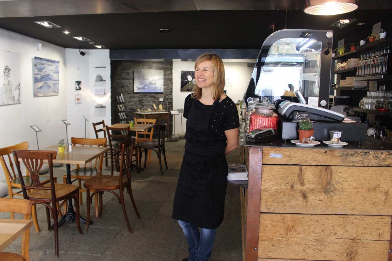 Chamonix galerie café des aiguilles intérieur