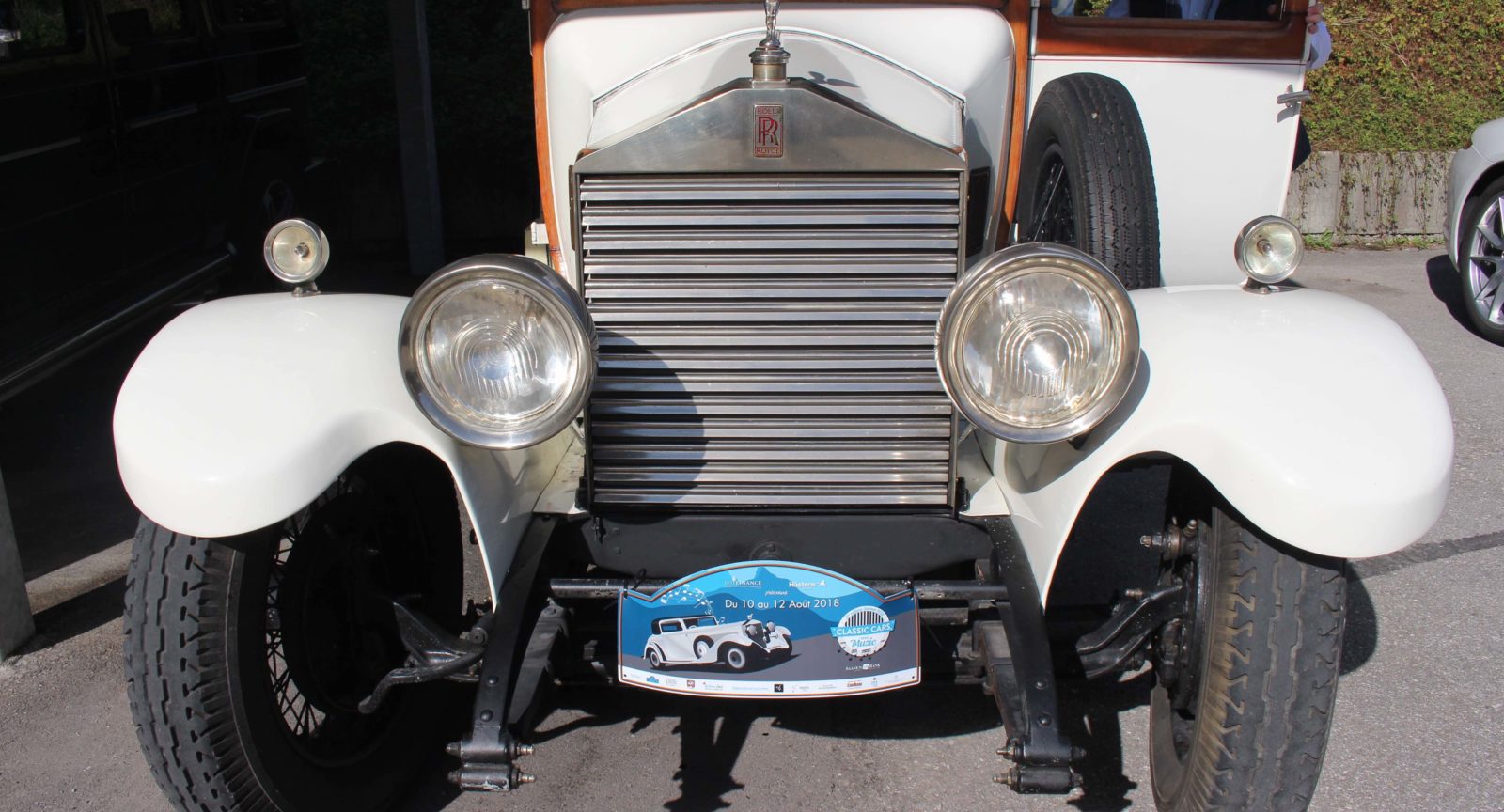 classic cars and Music Saanen Rolls Royce vue avant