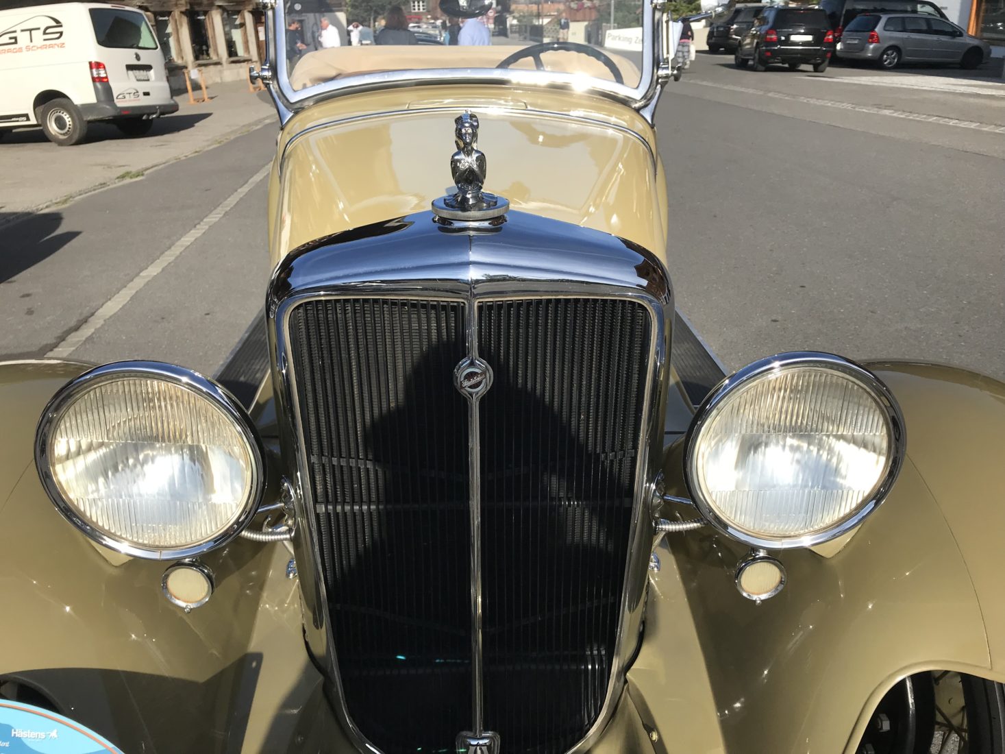 Saanen Classic Cars Studbaker type 54 Roadster vue avant