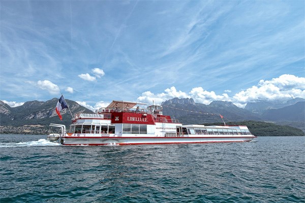 Annecy bateau Libellule