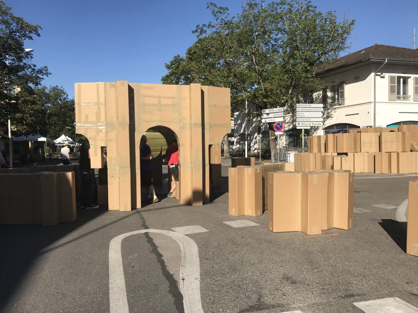 Fête à Ferney-Voltaire 2019 cartons montage du château