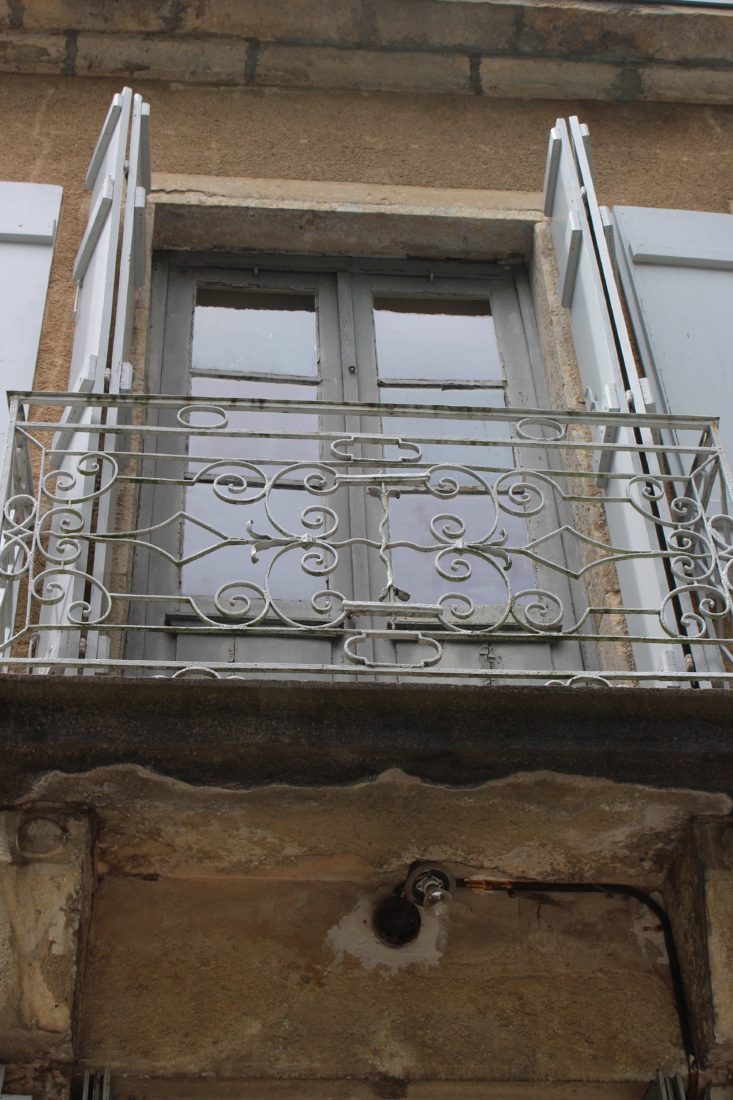 Monts-Boucons Besançon Colette fenêtre et balcon