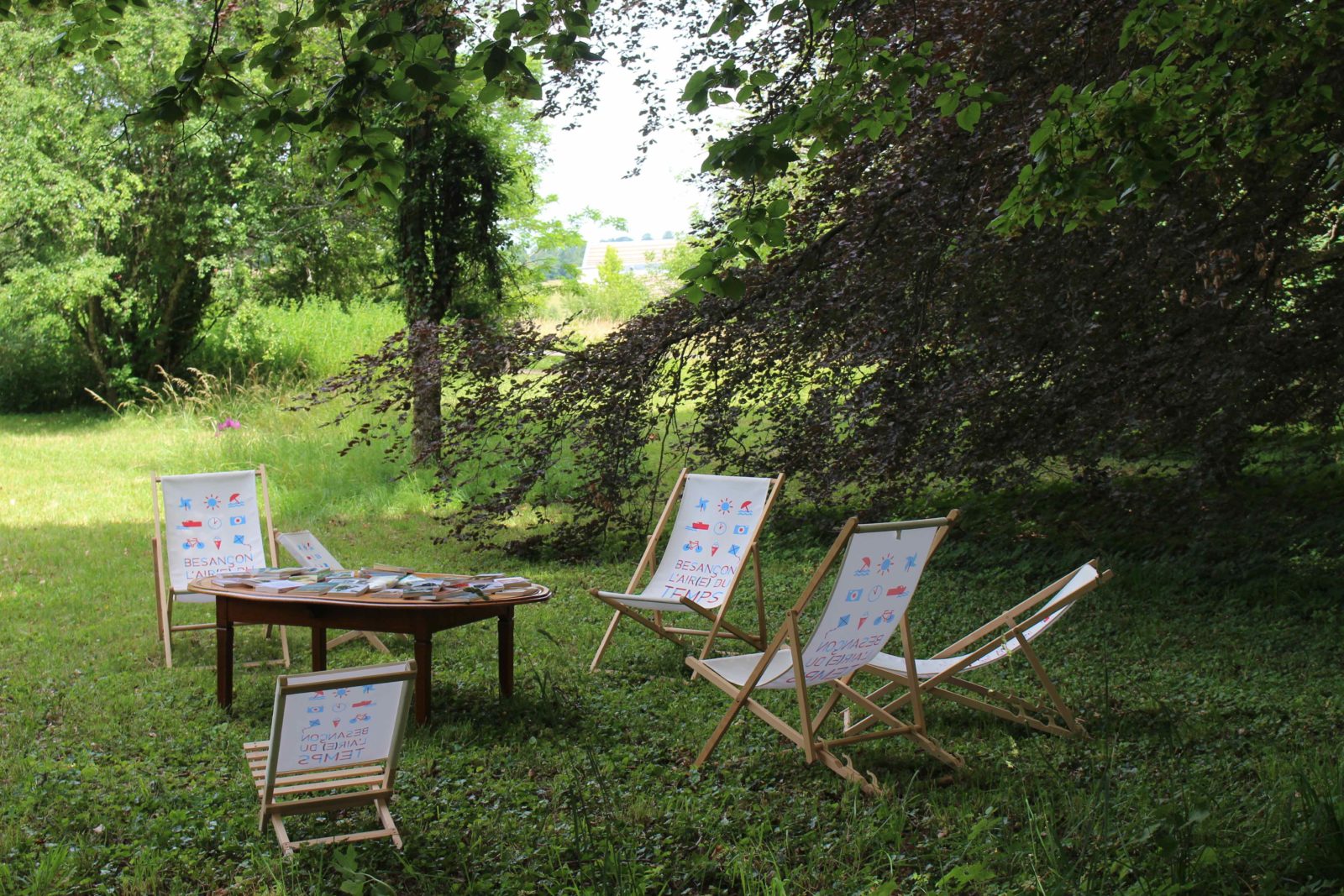 Monts-Boucons Besançon Colette chaises longues l'air(e) du temps