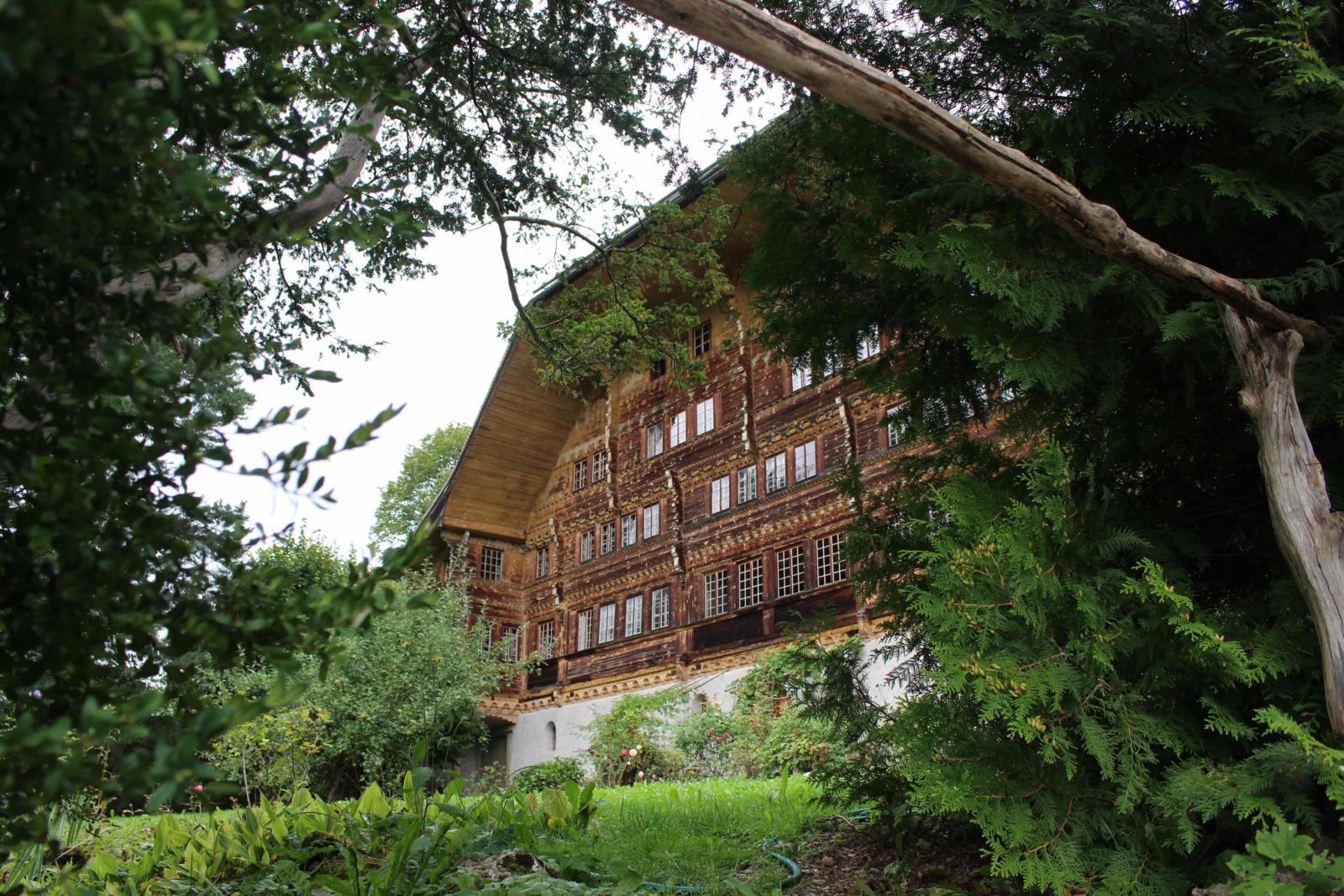 Rossinière le grand chalet de Balthus côté jardin