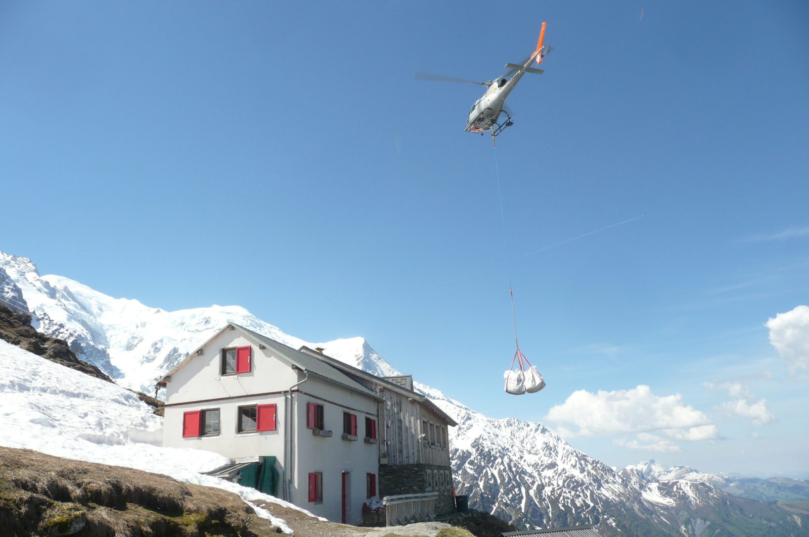 Refuge du Plan de l'Aiguille hélicoptère