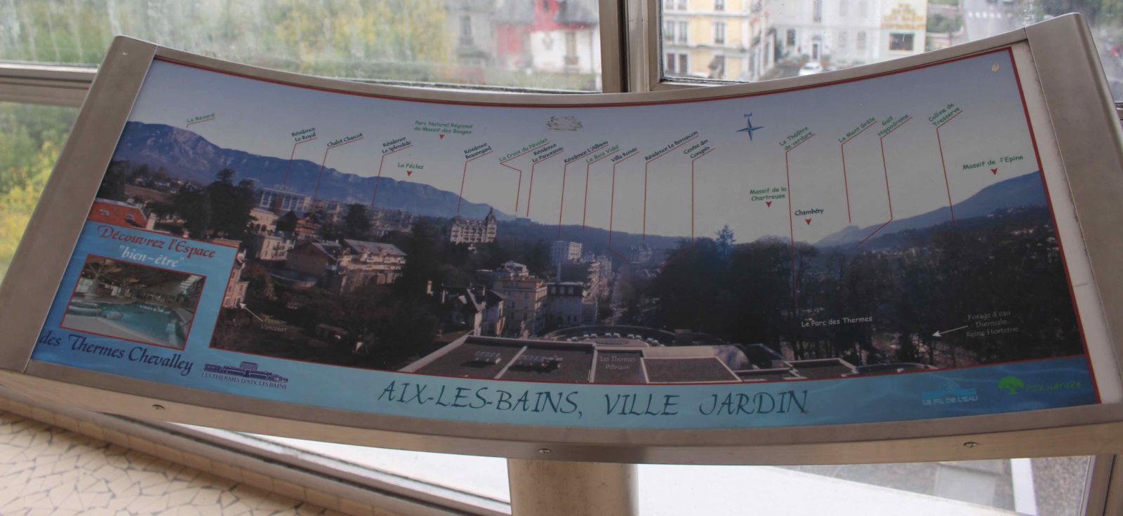 Vue d'Aix-les-Bains depuis la tour des thermes