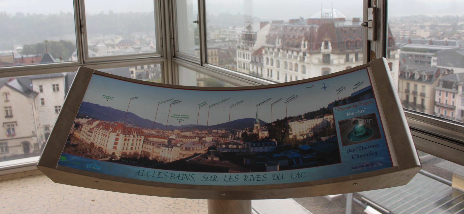 Aix-les-Bains depuis la tour des thermes