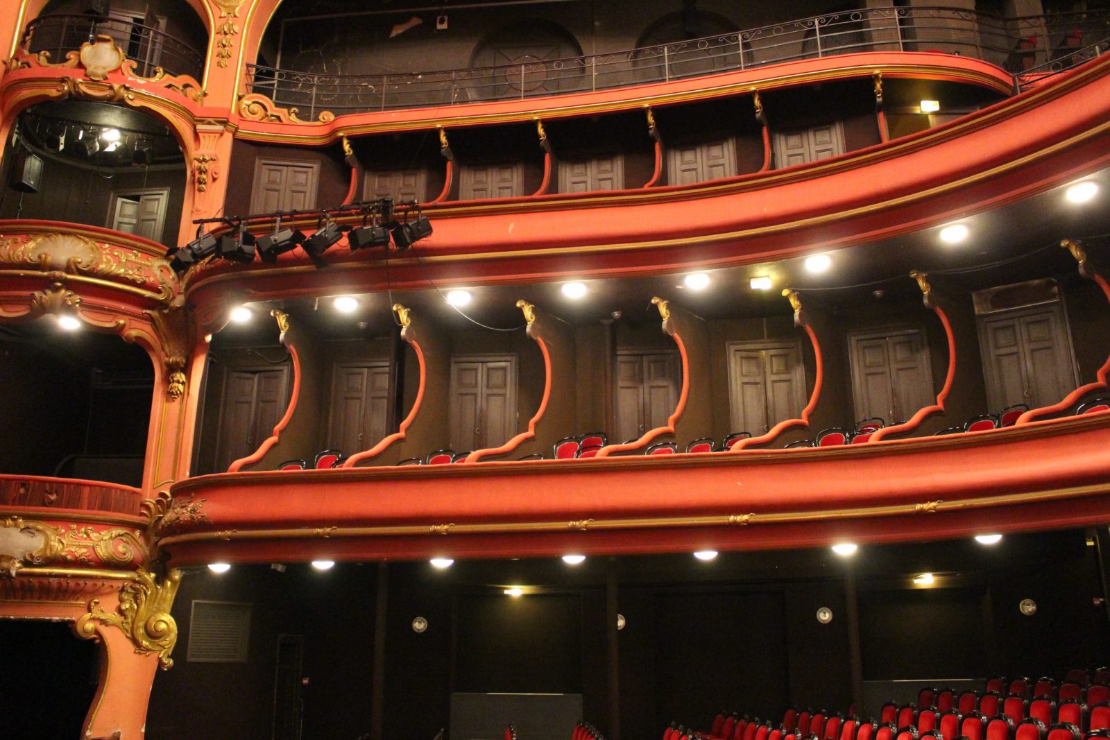 Aix-les-Bains théâtre du casino grand cercle baignoires