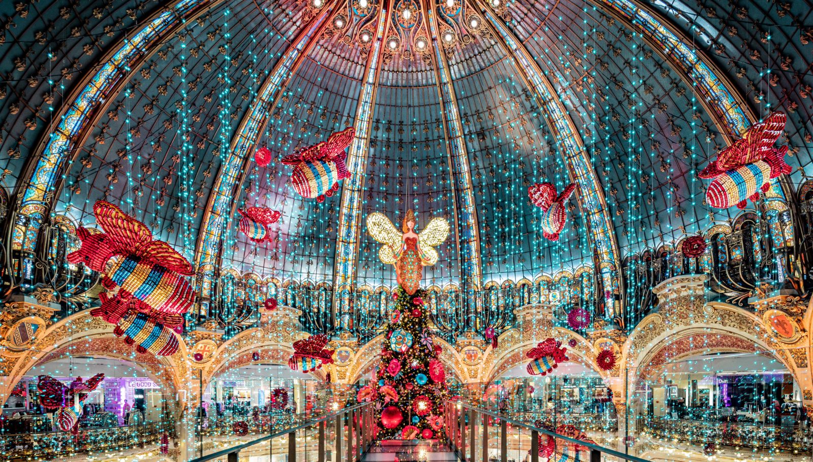 Galeries Lafayette Paris Haussmann la ruche Noel 2019