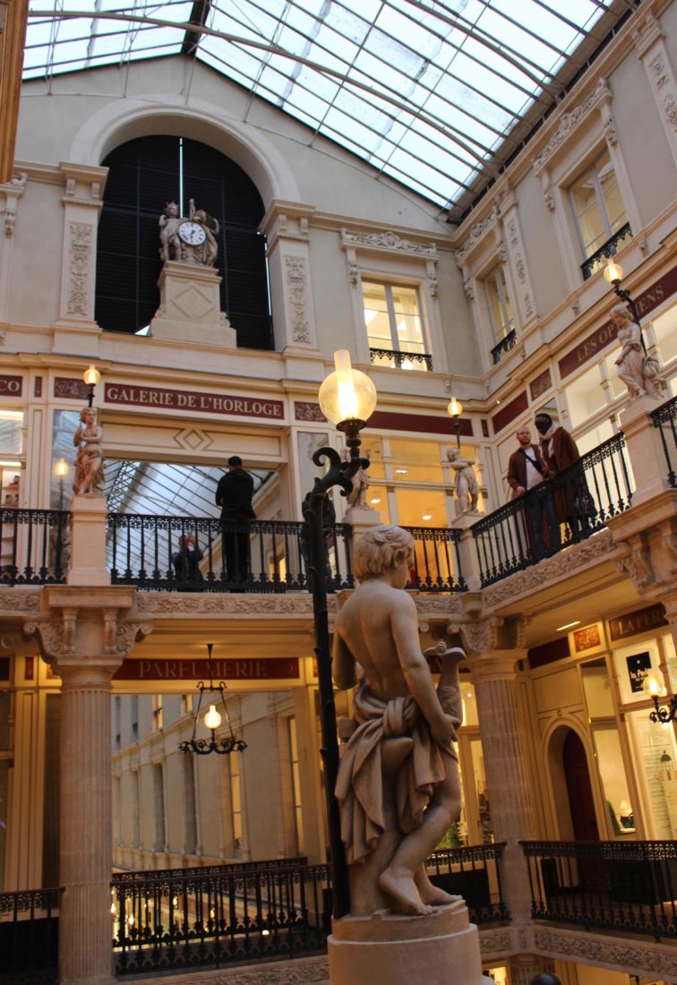 Nantes passage Pommeraye intérieur