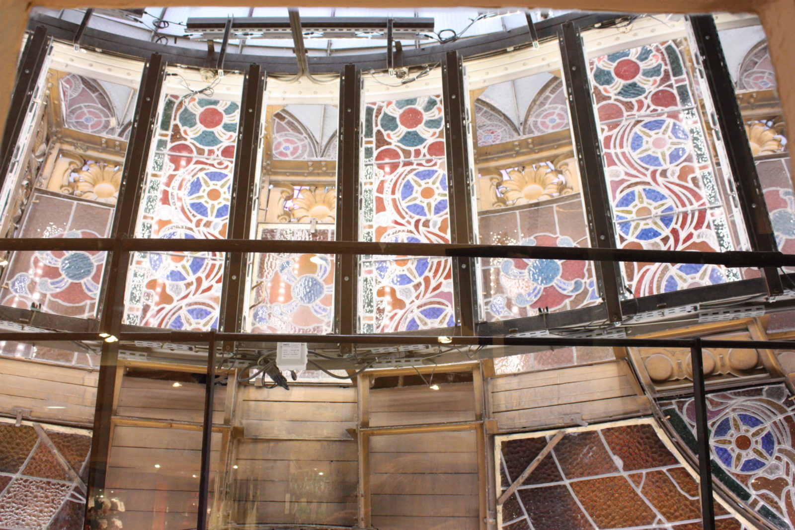 Galeries Lafayette Paris Haussmann -les vitraux de la coupole