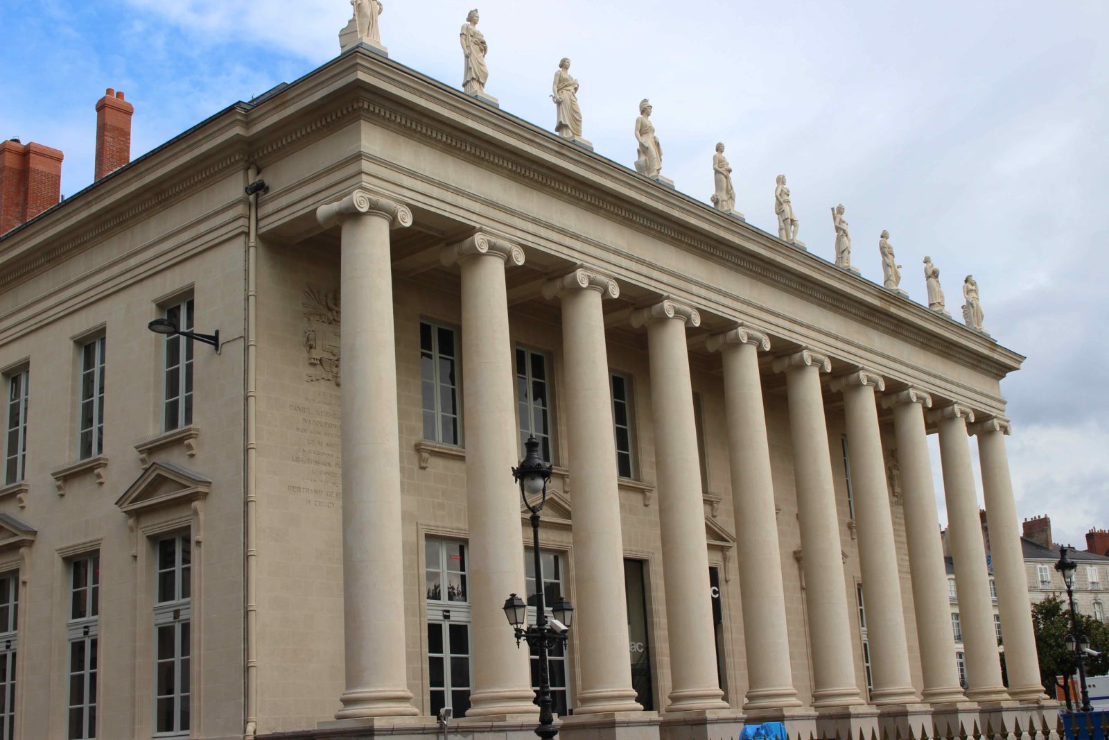 Nantes, façade de la fnac