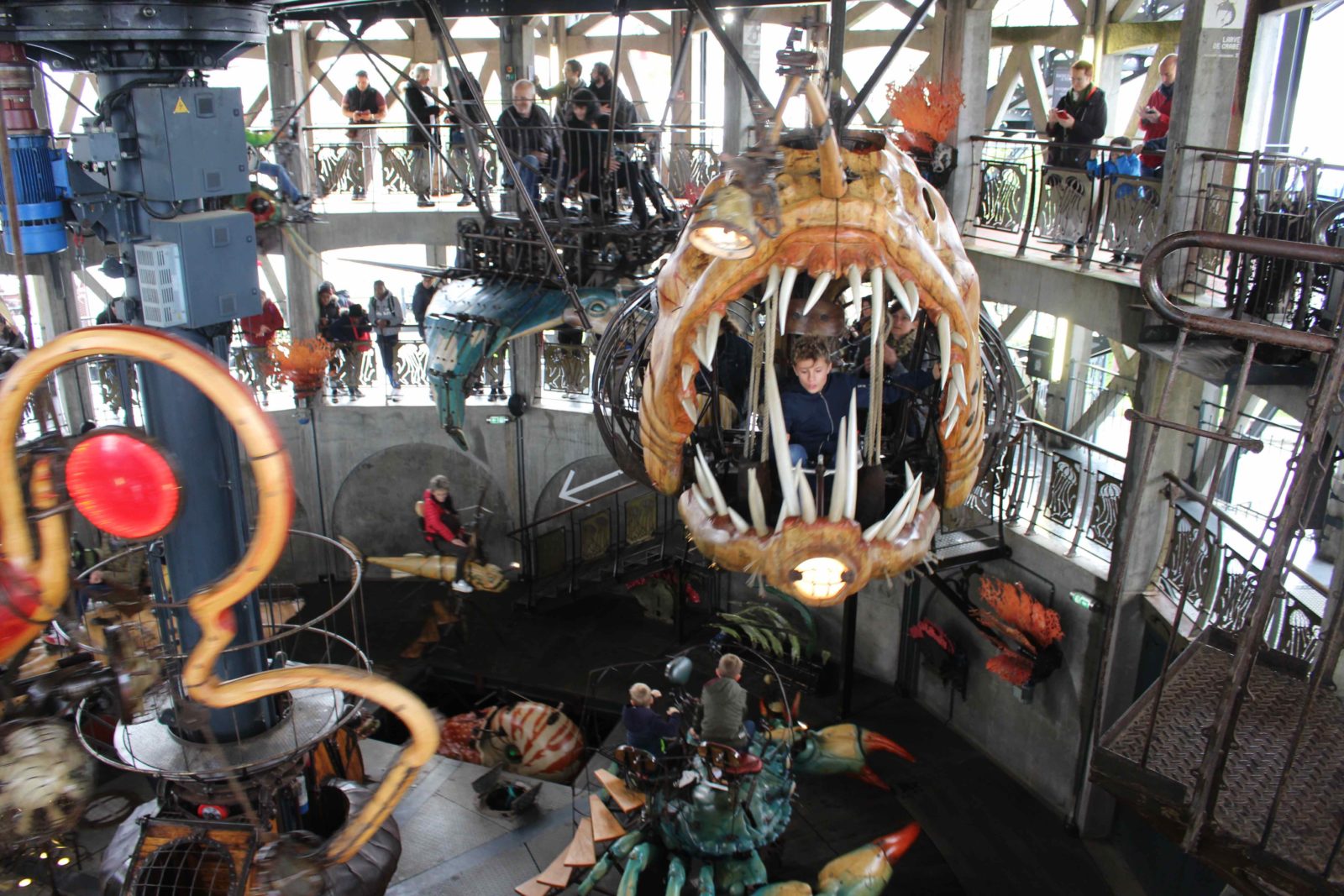 Nantes Le Carrousel des Mondes marins poisson monstre