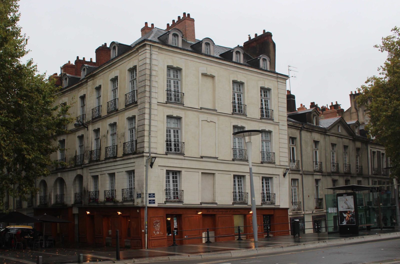 Nantes, façade maison penchée