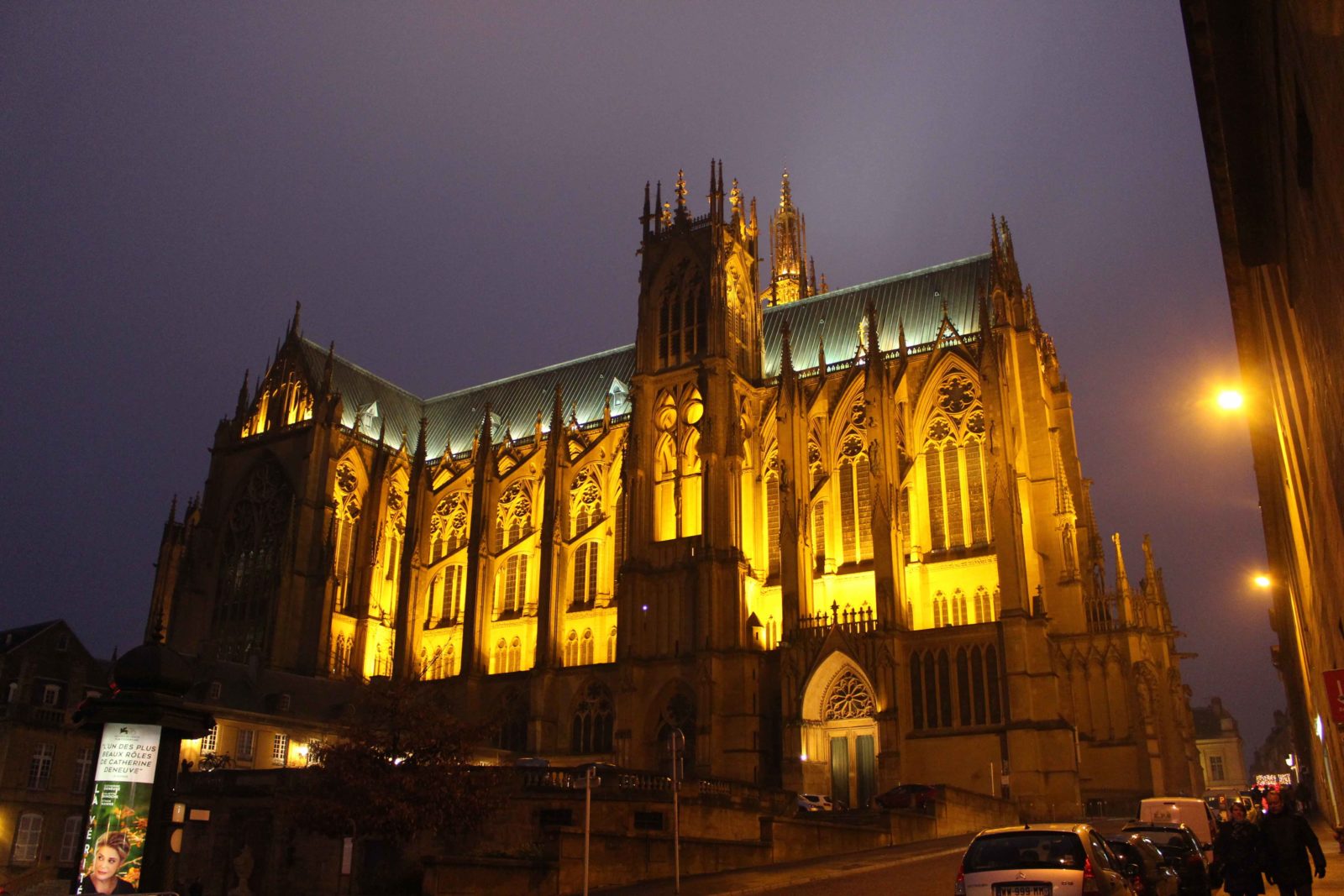 La cathédrale de Metz près Place de Chambre