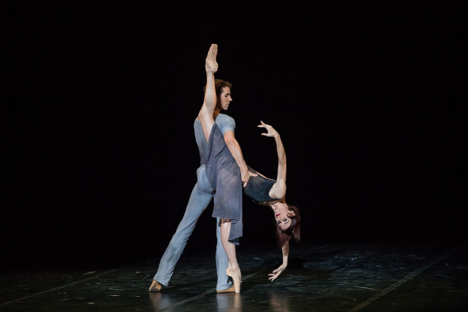 Béjart Ballet Lausanne palais des Congrès Paris pas de deux