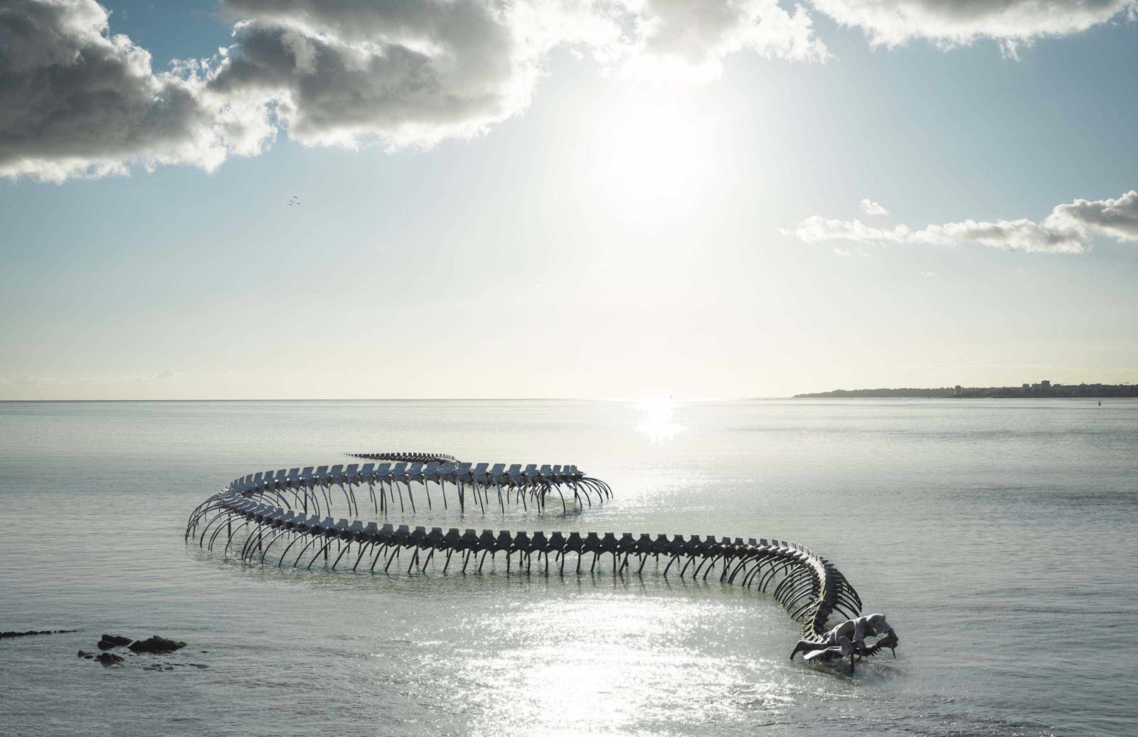 Huang Yong Ping, Serpent d'océan, Saint-Brévin-les-Pins © Franck Tomps