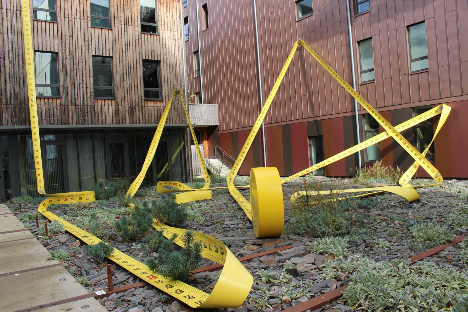 Nantes Mètre à ruban géant