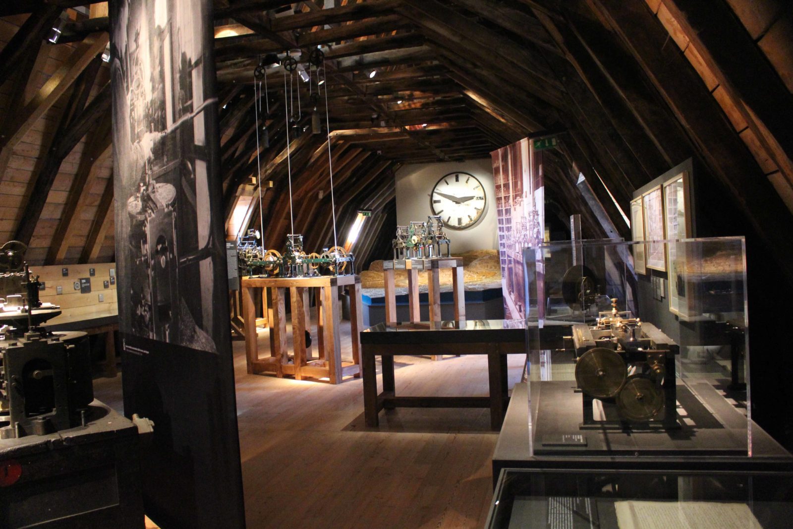 Musée du Temps Besançon exposition horloges Ungerer Schwilgué