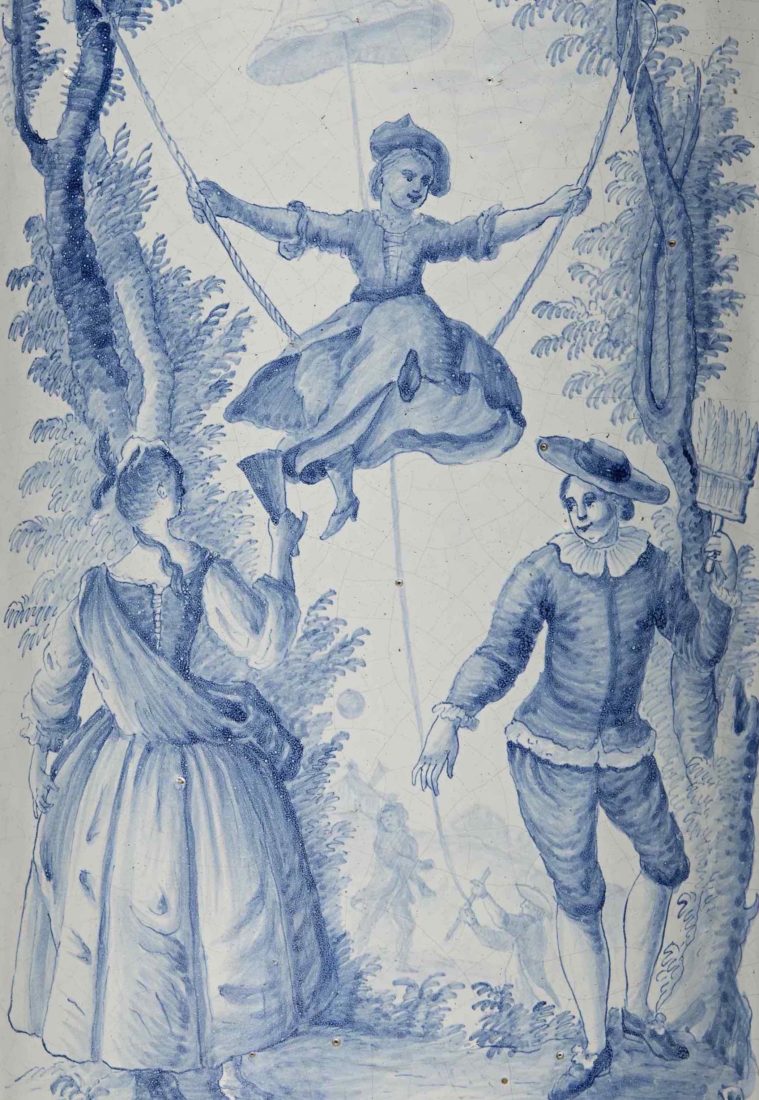 Catelle de poêle : scène galante et escarpolette, faience peinte