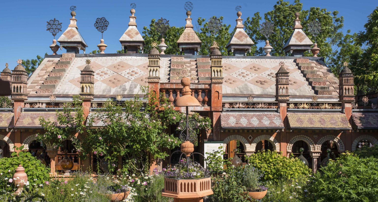 Vaulx ~ Les Jardins Secrets : hymne à la nature et culture du rêve