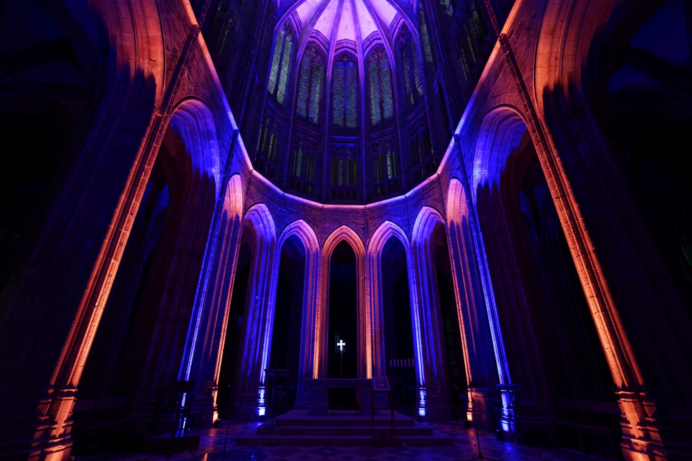 Abbaye du Mont-Saint-Michel couleurs parcours nocturne